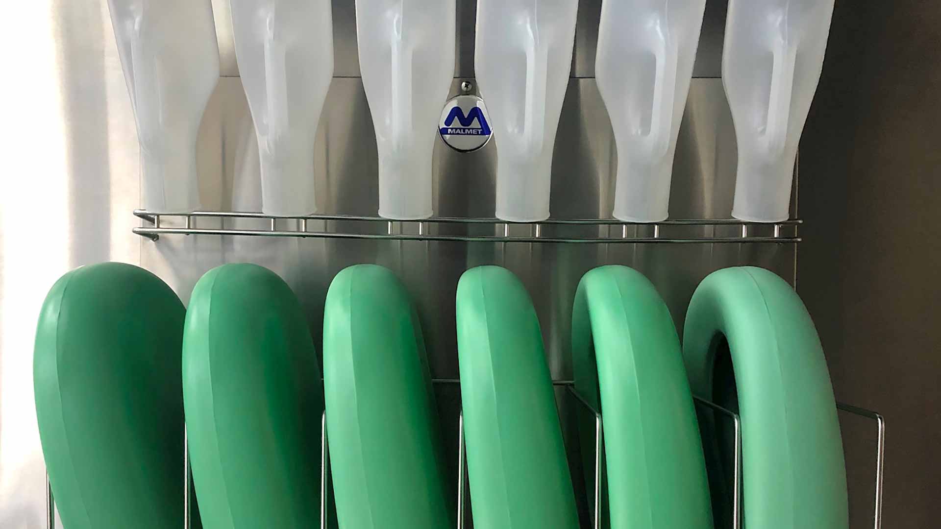 Bedpan and Urinal Bottle Drying and Storage Racks | Malmetnew